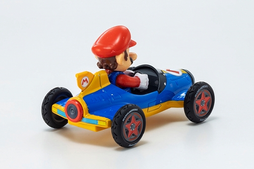 画像ギャラリー No.006のサムネイル画像 / 「マリオカート プルバック」全6種類,ファミマで4月20日から順次発売。マリオやルイージたちのカートが引いて離すと走り出すプルバックカーに