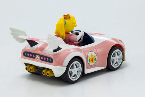 画像ギャラリー No.012のサムネイル画像 / 「マリオカート プルバック」全6種類,ファミマで4月20日から順次発売。マリオやルイージたちのカートが引いて離すと走り出すプルバックカーに