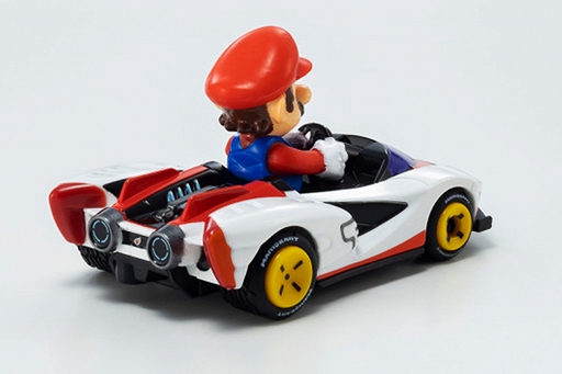 画像ギャラリー No.014のサムネイル画像 / 「マリオカート プルバック」全6種類,ファミマで4月20日から順次発売。マリオやルイージたちのカートが引いて離すと走り出すプルバックカーに