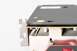 画像ギャラリー No.013のサムネイル画像 / 「Radeon RX 590」レビュー。12nmプロセス技術を採用して製造される初のPolarisはミドルクラス市場で輝けるか