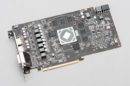 画像ギャラリー No.015のサムネイル画像 / 「Radeon RX 590」レビュー。12nmプロセス技術を採用して製造される初のPolarisはミドルクラス市場で輝けるか