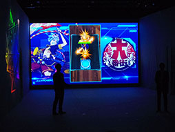 画像ギャラリー No.007のサムネイル画像 / XFLAGスタジオの新作アプリ「ファイトリーグ」の記者発表会をレポート。GACKTさんとタカアンドトシが激突した開幕戦の行方は？