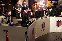 画像ギャラリー No.018のサムネイル画像 / eスポーツをVR配信すれば,会場にいるかのように楽しめる。「DISSIDIA FINAL FANTASY NT VRライブストリーミングバトルイベント」レポート