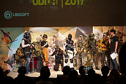 画像ギャラリー No.005のサムネイル画像 / 「UBIDAY2017」をレポート。タチャンカの等身大電動フィギュアが手を振り,コスプレコンテストが行われ,新規タイトルが発表された