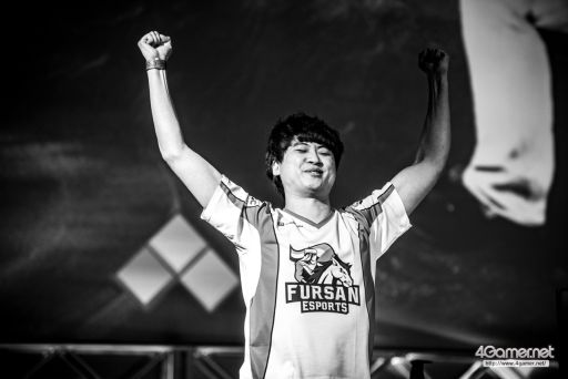 画像ギャラリー No.076のサムネイル画像 / ［EVO2018］ついに最終日，「DBFZ」「SFV」など５タイトルの決勝が行われる「EVO2018」3日目Twitterまとめ。世界最高峰の戦いを目撃しよう
