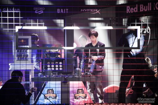 画像ギャラリー No.213のサムネイル画像 / Infiltrationが復活し,Punkが踊り,藤村が魅せた「Redbull Kumite 2019」フォトレポート。「ストV AE」のスターが愛知に集結した夢の2日間