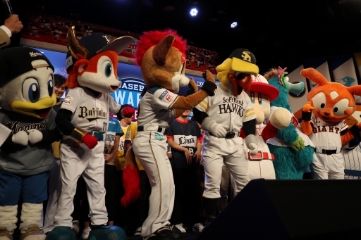 画像ギャラリー No.004のサムネイル画像 / 「eBASEBALL パワプロ・プロリーグ 2018」は西武，中日が首位発進。メインスタジアムで行われた6試合の現地レポートをお届け