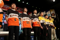 画像ギャラリー No.007のサムネイル画像 / 「eBASEBALL パワプロ・プロリーグ 2018」は西武，中日が首位発進。メインスタジアムで行われた6試合の現地レポートをお届け