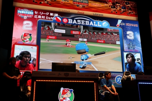 画像ギャラリー No.015のサムネイル画像 / 「eBASEBALL パワプロ・プロリーグ 2018」は西武，中日が首位発進。メインスタジアムで行われた6試合の現地レポートをお届け