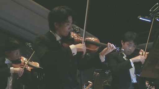 画像ギャラリー No.005のサムネイル画像 / 「キャサリン・フルボディ Symphonic Concert」レポート。フルオーケストラ＋ビッグバンドで濃密なサウンドが奏でられた