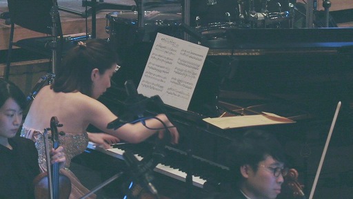 画像ギャラリー No.008のサムネイル画像 / 「キャサリン・フルボディ Symphonic Concert」レポート。フルオーケストラ＋ビッグバンドで濃密なサウンドが奏でられた