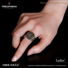 画像ギャラリー No.008のサムネイル画像 / 「DARK SOULS」シリーズの「静かに眠る竜印の指輪」がシルバーリングに。TORCH TORCHから8月に発売
