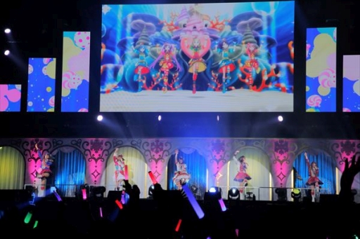 画像ギャラリー No.015のサムネイル画像 / コスモさん,4年ぶりの新曲! 「プリパラ&キラッとプリ☆チャン Winter Live 2019」昼公演をレポート