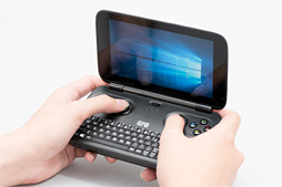 画像ギャラリー No.036のサムネイル画像 / ゲーマー向け超小型PCの第2弾「GPD WIN 2」が4Gamerにやってきた! まずは従来モデルと外観を比較してみる