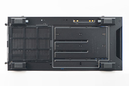 画像ギャラリー No.010のサムネイル画像 / 人気ストリーマー「Ninja」とコラボした，大胆なデザインのPCケース「H700i Ninja」をNZXTが国内発表。実機は完成度がかなり高い