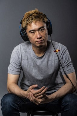 画像ギャラリー No.007のサムネイル画像 / 国際大会「FISE HIROSHIMA 2019 Exhibition eSPORTS Battle」が4月20日，21日に開催