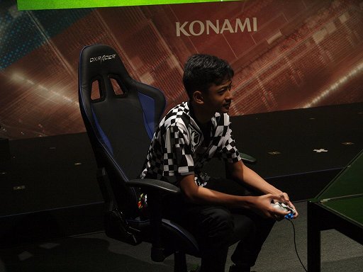 画像ギャラリー No.006のサムネイル画像 / 個人戦，チーム戦共にインドネシアが制した「PES LEAGUE 2019 ASIA REGIONAL FINALS」をレポート