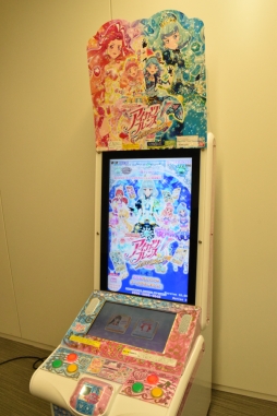 画像ギャラリー No.032のサムネイル画像 / 「アイカツフレンズ！」でトップアイドルを目指す！　新しく始める人に向けてゲームの遊び方や関連ショップを紹介します