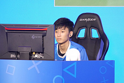 画像ギャラリー No.012のサムネイル画像 / 「FIFA 19」の世界大会「CONTINENTAL CUP 2018」,日本からはナスリ選手が進出。日本代表選考会をレポート