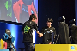 画像ギャラリー No.058のサムネイル画像 / ［TGS 2019］「ぷよぷよチャンピオンシップ SEASON2 TGS特別大会」フォトレポート。ヨダソウマ選手が優勝を果たし，賞金200万円を獲得