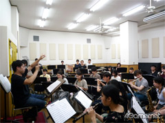 「UNDERTALE」「メルルのアトリエ」などを吹奏楽で演奏。「4star2019 ensuite Wind Orchestra Stage」のリハーサル現場に潜入