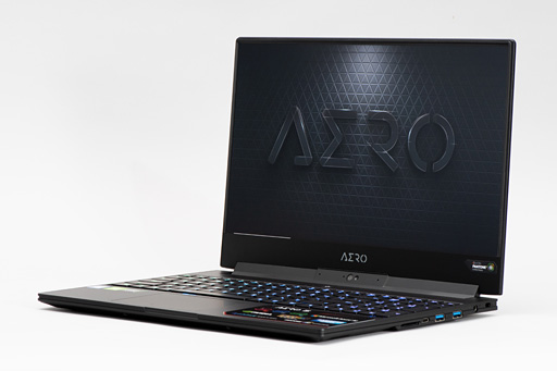 画像ギャラリー No.002のサムネイル画像 / Max-Q版「GeForce RTX 2080」のゲーム性能にはどれだけ期待できるのか。GIGABYTE製ノートPC「AERO 15-Y9」を試す