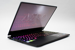 画像ギャラリー No.016のサムネイル画像 / Max-Q版「GeForce RTX 2080」のゲーム性能にはどれだけ期待できるのか。GIGABYTE製ノートPC「AERO 15-Y9」を試す