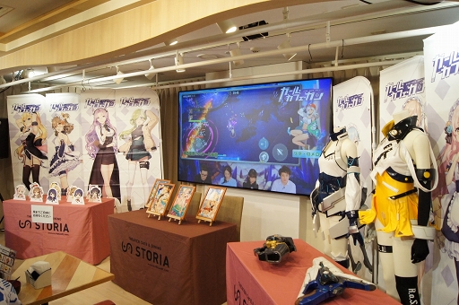 画像ギャラリー No.006のサムネイル画像 / これには歴戦の店長も納得。落ち着いた雰囲気の中で“ザリガニ（下目）”も食べられる「ガール・カフェ・ガン」コラボカフェをレポート