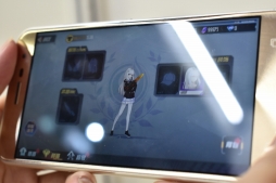 画像ギャラリー No.010のサムネイル画像 / ［TGS 2019］神に選ばれしキャラクターたちが終焉の脅威に抗う――異能ハイスピードバトルARPG「黒月 Extend」プレイレポート