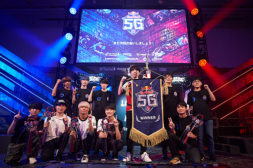画像ギャラリー No.042のサムネイル画像 / eスポーツ東西対抗戦,開催。「Red Bull 5G 2022 FINALS」現地観戦レポート