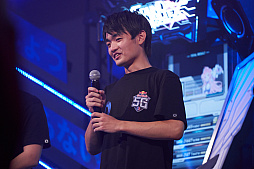 画像ギャラリー No.047のサムネイル画像 / eスポーツ東西対抗戦,開催。「Red Bull 5G 2022 FINALS」現地観戦レポート