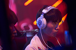 画像ギャラリー No.059のサムネイル画像 / eスポーツ東西対抗戦,開催。「Red Bull 5G 2022 FINALS」現地観戦レポート