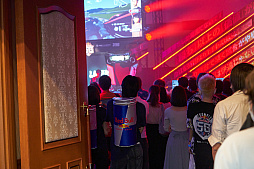 画像ギャラリー No.077のサムネイル画像 / eスポーツ東西対抗戦,開催。「Red Bull 5G 2022 FINALS」現地観戦レポート