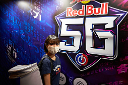 画像ギャラリー No.122のサムネイル画像 / eスポーツ東西対抗戦,開催。「Red Bull 5G 2022 FINALS」現地観戦レポート