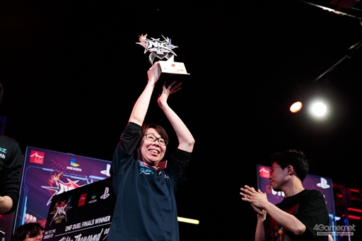 画像ギャラリー No.008のサムネイル画像 / ［インタビュー］世界を制した「DNF Duel」GO1選手，「GGST」もっちー選手。会場で激闘を振り返り，心境を聞いた