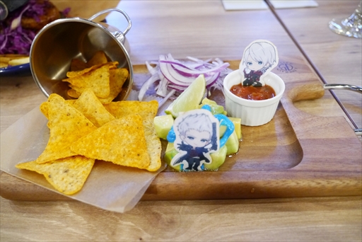 画像ギャラリー No.015のサムネイル画像 / カプコンカフェ「デビル メイ クライ」シリーズ20周年記念コラボ試食レポート。歴代キャラクターたちがデフォルメされてグッズに!