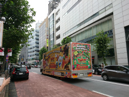 画像ギャラリー No.005のサムネイル画像 / 「クッキーラン:キングダム」のアドトラックが渋谷や池袋などで9月17日まで運行