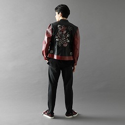 画像ギャラリー No.018のサムネイル画像 / 「龍が如く」より桐生一馬，真島吾朗，春日一番をモチーフにした腕時計やバッグが登場