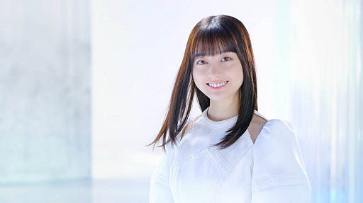 画像ギャラリー No.001のサムネイル画像 / 「ブラック・サージナイト」,橋本環奈さんのTVCM先行カットを公式Twitterで公開