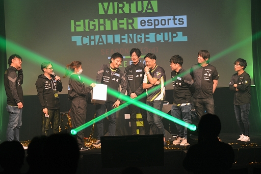 画像ギャラリー No.018のサムネイル画像 / バーチャの公式大会「VIRTUA FIGHTER esports CHALLENGE CUP SEASON_1【3rd】FINAL」レポート。プロライセンスを獲得したのはレオラオ選手＆ヨゴ選手
