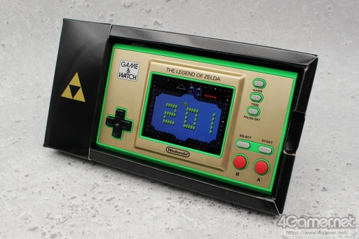 画像ギャラリー No.006のサムネイル画像 / 「ゲーム&ウオッチ ゼルダの伝説」を“1989年のGame & Watch ZELDA”とともに遊ぶ。新世代G&Wは,時計としての使いやすさにも満足