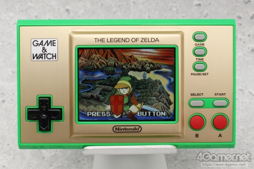 画像ギャラリー No.015のサムネイル画像 / 「ゲーム&ウオッチ ゼルダの伝説」を“1989年のGame & Watch ZELDA”とともに遊ぶ。新世代G&Wは,時計としての使いやすさにも満足