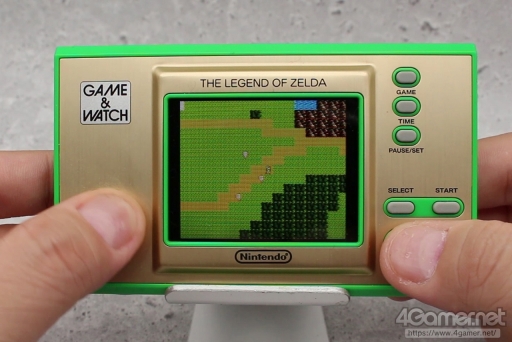 画像ギャラリー No.025のサムネイル画像 / 「ゲーム&ウオッチ ゼルダの伝説」を“1989年のGame & Watch ZELDA”とともに遊ぶ。新世代G&Wは,時計としての使いやすさにも満足
