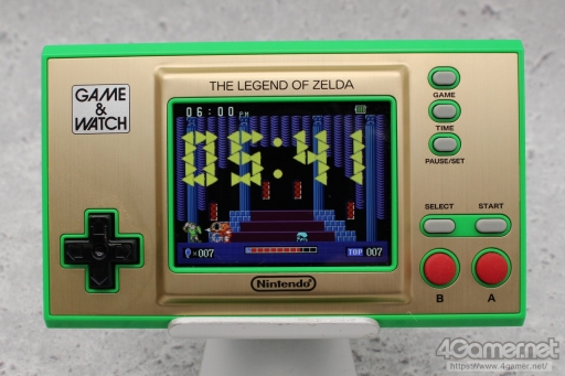 画像ギャラリー No.030のサムネイル画像 / 「ゲーム&ウオッチ ゼルダの伝説」を“1989年のGame & Watch ZELDA”とともに遊ぶ。新世代G&Wは,時計としての使いやすさにも満足