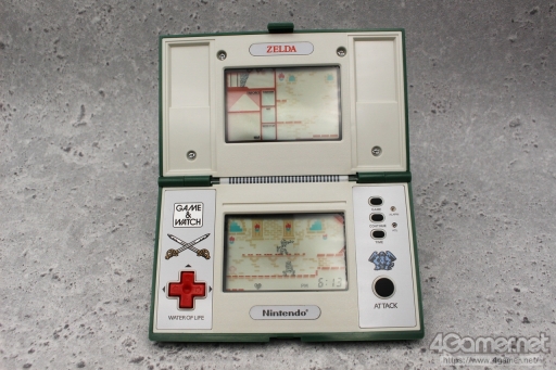 画像ギャラリー No.032のサムネイル画像 / 「ゲーム&ウオッチ ゼルダの伝説」を“1989年のGame & Watch ZELDA”とともに遊ぶ。新世代G&Wは,時計としての使いやすさにも満足
