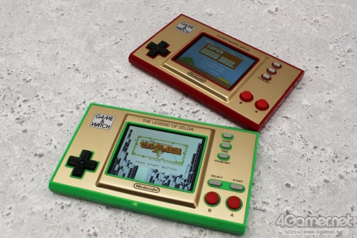 画像ギャラリー No.035のサムネイル画像 / 「ゲーム&ウオッチ ゼルダの伝説」を“1989年のGame & Watch ZELDA”とともに遊ぶ。新世代G&Wは,時計としての使いやすさにも満足