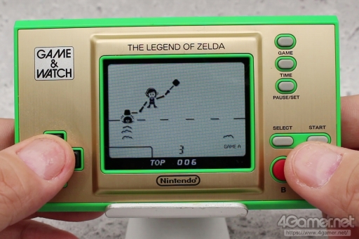 画像ギャラリー No.042のサムネイル画像 / 「ゲーム&ウオッチ ゼルダの伝説」を“1989年のGame & Watch ZELDA”とともに遊ぶ。新世代G&Wは,時計としての使いやすさにも満足