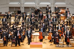 画像ギャラリー No.008のサムネイル画像 / 「『聖剣伝説』30th Anniversary Orchestra Concert」レポート。ホール内の空気を震わせる生の音楽が，聴衆を魅了した
