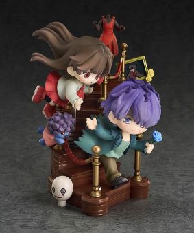 画像ギャラリー No.008のサムネイル画像 / 「Ib（イヴ）」のイヴとギャリーがジオラマ付きデフォルメフィギュアに。2025年1月に発売，予約受付を開始