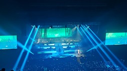 画像ギャラリー No.014のサムネイル画像 / 「鳴潮」のコンサートツアー“To the New World”東京公演レポート。ストーリーの感動が蘇る,心揺さぶるサウンドたち